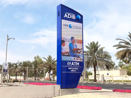 Pantalla LED impermeable al aire libre a todo color P10 DIP para publicidad